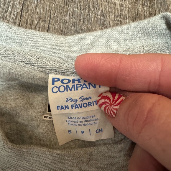 NWOT size S MTV Retro Shape Design Logo Sweatshirt - Picture 2 of 2